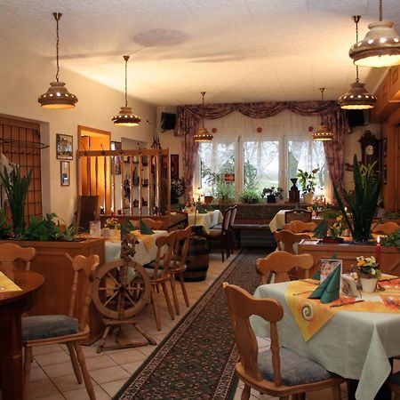 Familienhotel Zur Linde Panschwitz-Kuckau المظهر الخارجي الصورة