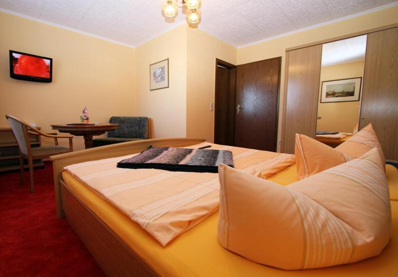 Familienhotel Zur Linde Panschwitz-Kuckau الغرفة الصورة