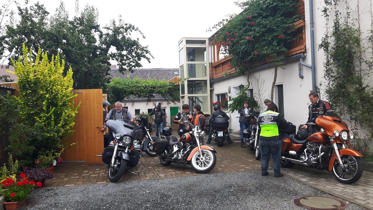 Familienhotel Zur Linde Panschwitz-Kuckau المظهر الخارجي الصورة